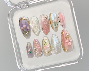 Stampa da sogno sulle unghie Mandorla / Jelly Pastel Tulip Nail Art / Stampa di fiori 3D FairyCore / Nail art romantica in unghie finte / HD347N