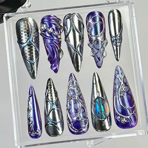 Gothic Chrome Press On Nails | Holographic Gothic Fake Nails | Metallic Stiletto Nail Art | Alternative Cyberpunk Nails | Y2k Nails |HC771YC