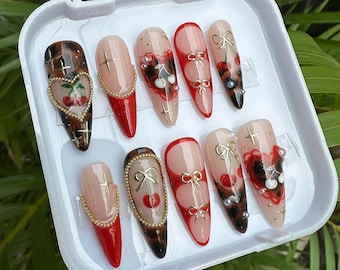 Uñas postizas con lazo de cereza / Corazón vintage, diseño de uñas con cadena dorada / HC816Y