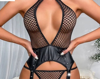 Sous-vêtements en cuir sensuels/lingerie spéciale nuit/Body transparent/Tenue exotique à col en V profond/lingerie Sissy Cup Out