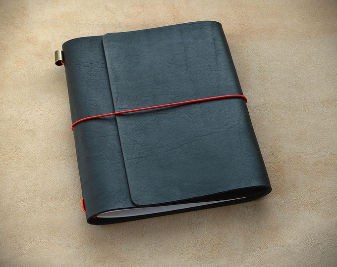 Black Trifold Traveler's Journal Leather Cover fits for all of sizes up to A5/ Refillable notebook/The perfect thoughtful birthday gift