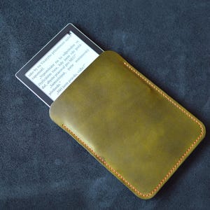 Custodia in pelle cucita a mano per e-reader: Kindle, Kobo, Pocketbook (fino a 10")