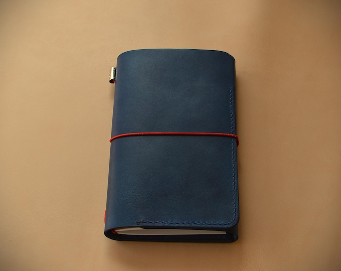 Handcrafted leather Trifold Traveler's Journal cover in Regular Midori size/Stitched pockets/ Durable and timeless accessory