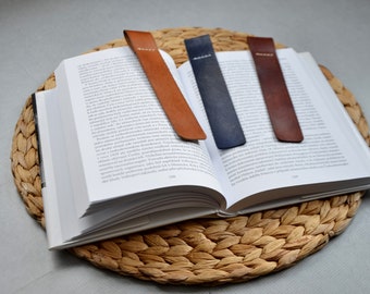 Bookmark/Personalised Leather Bookmark/Reading guide/Readers gift/Gift for bookworms/Gift for her/Gift for him/Birthday gift/Bookmarker