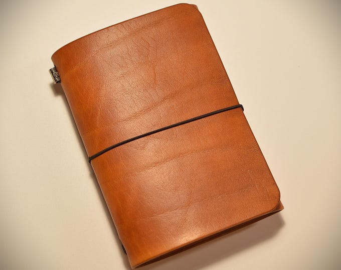 Handcrafted Leather Trifold Traveler's Journal Cover in shade cedar/ Accommodating all refillable notebook sizes / Ideal gift