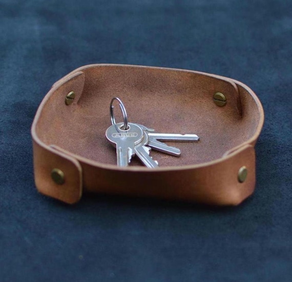 Leather Valet Tray/Leather Bowl/Gift for him/Gift for her/Handcrafted Desk Organizer/Handmade Leather/Mahogani Leather/ Birthday gift