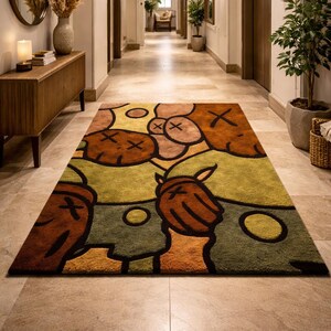 Novidade para você: Tapete Kaws Style com estampa abstrata em blocos de cores, feito de lã, nos tamanhos 2,13 x 3,05 m e 2,74 x 3,66 m. Tapete de luxo tufado à mão com arte moderna | Decoração marcante para sua casa. imagem 7