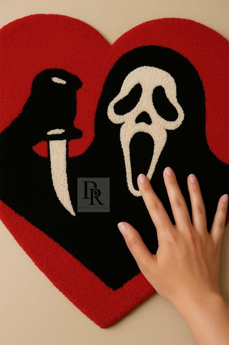 Heart Horror Rug – Handmade Tufted Ghost Face Carpet, Halloween Decor ...