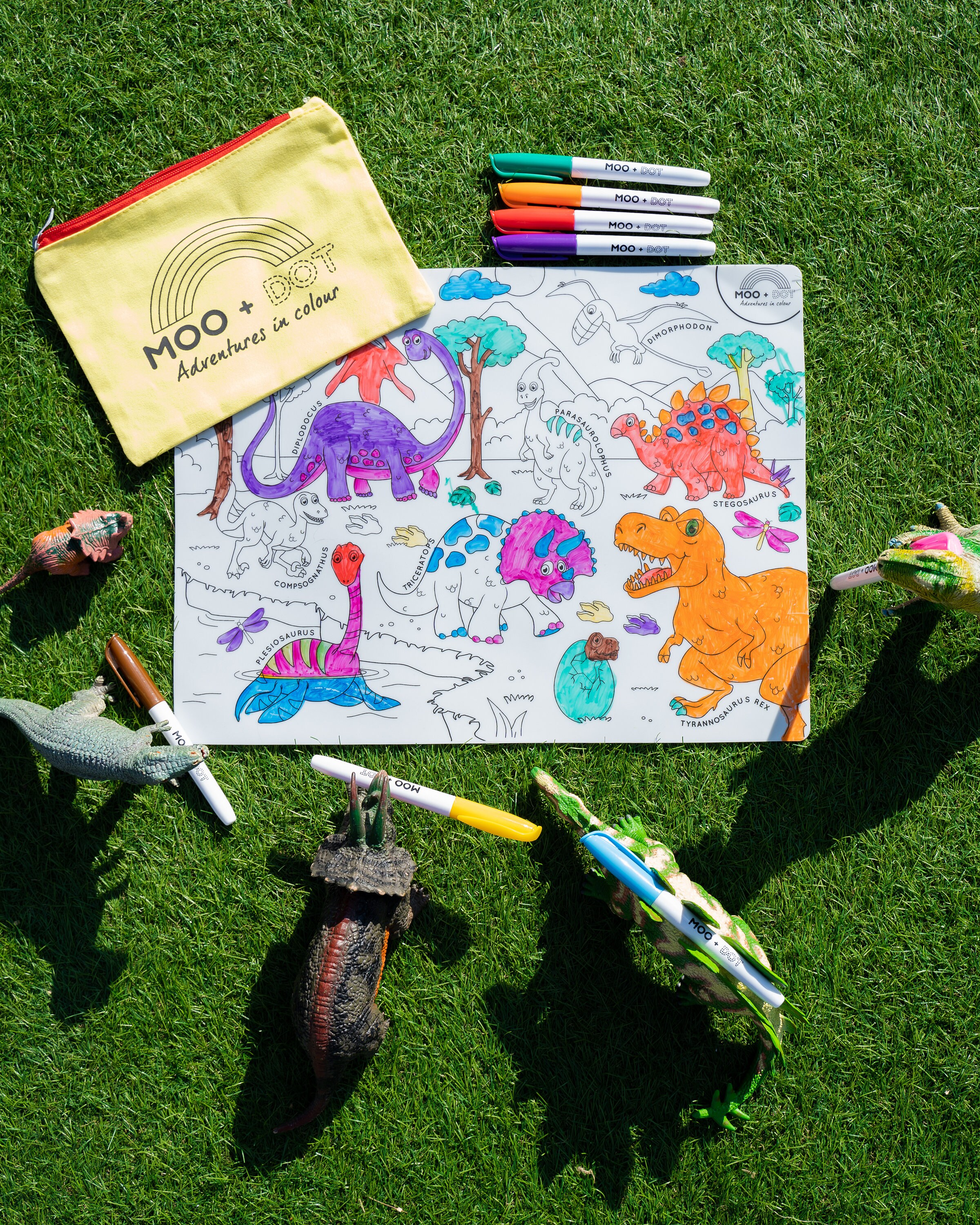 HeyDoodle Tappetino Da Colorare Riutilizzabile Dino Roar - A3 In Silicone Con 9 Pennarelli, Custodia Da Viaggio, Gioco Educativo 3-7 Anni