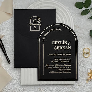 Oval Curved Arched Black Wedding Invitation Card with Gold Foil Border and Gold Foiled Monogram Black Envelope, Minimal Invite, Printed