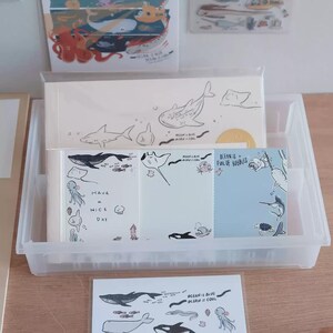 Blocco note con promemoria "A Gator Life / Ocean is Cool"