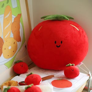 デイリーホワイト | トマトバッグチャーム | かわいいトマトキーチャーム | 愛らしいトマトのおもちゃぬいぐるみチャーム | かわいい減圧おもちゃ | 食品ギフトおもちゃ