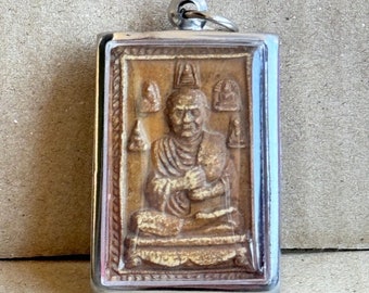 Protection Somdet Toh Thai Buddha wealthy Talisman comes with string  Necklace,  velvet gift bag