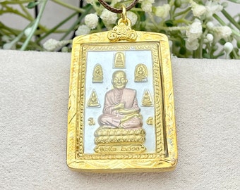 Protection Somdet Toh Thai Buddha wealthy Talisman Rare Item with string  Necklace, Buddhist Prayer guide, velvet gift bag