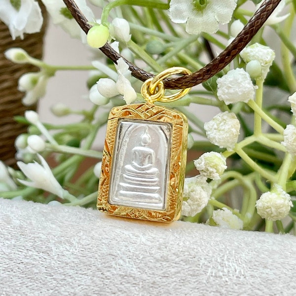 Protection Buddha Phra Somdet Thai Amulet powerful Talisman with Buddhist prayer guide Velvet gift bag and Adjustable String necklace