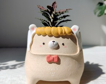 Cute gentle bear planter. Handmade plant pot with drainage hole. Cactus and succulent planter, Cute planter, clay animal planter.