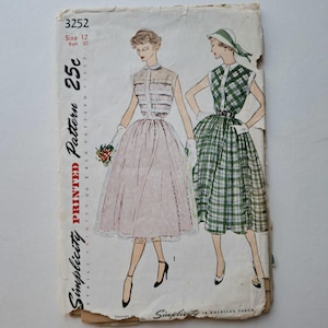 Patrón de costura Simplicity 3252, años 50, vestido entallado y acampanado con corpiño fruncido, falda amplia, talla 12, busto 30&#39;&#39;