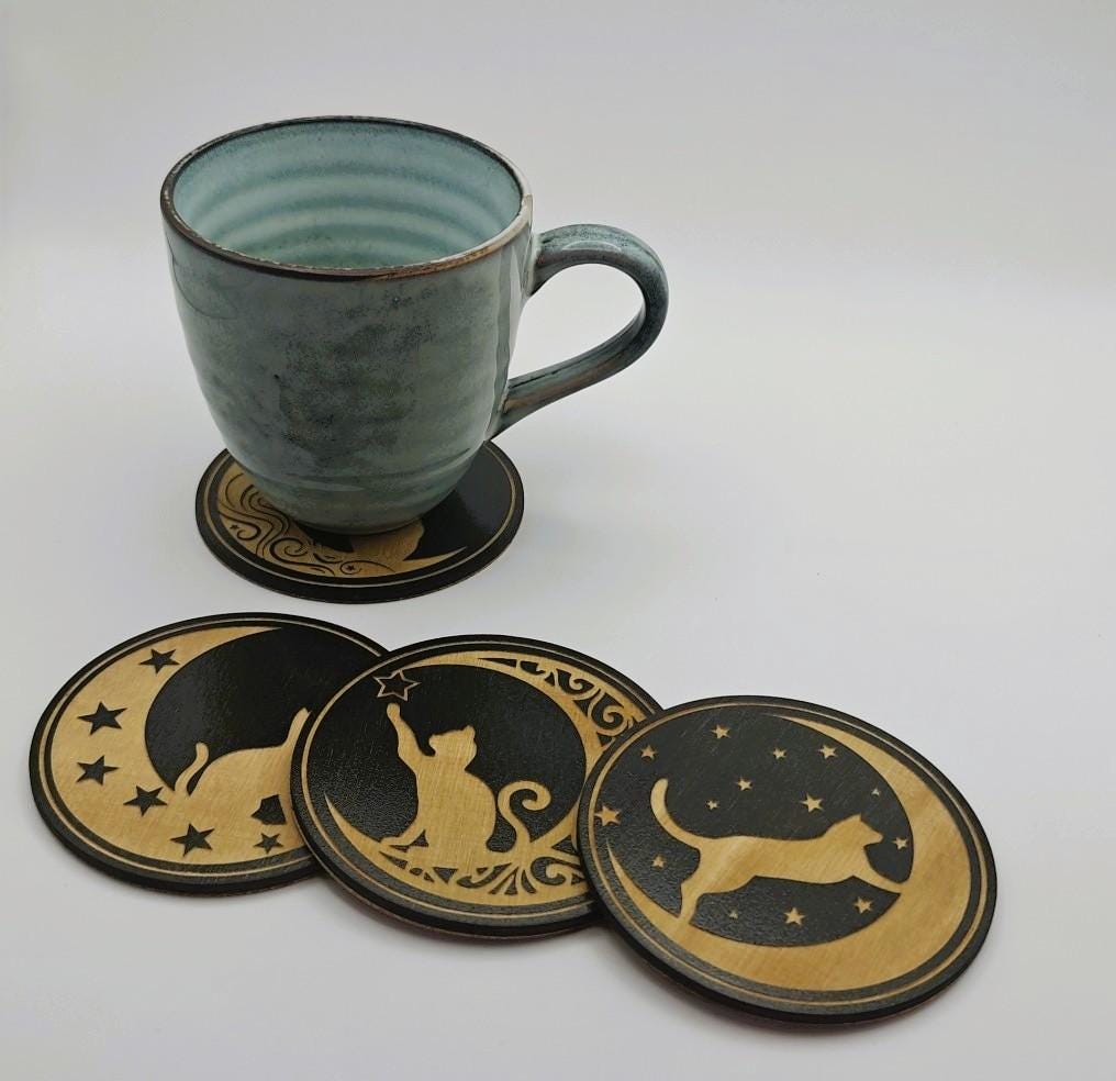 Kat en maan houten onderzetters van Craftygiftsplace