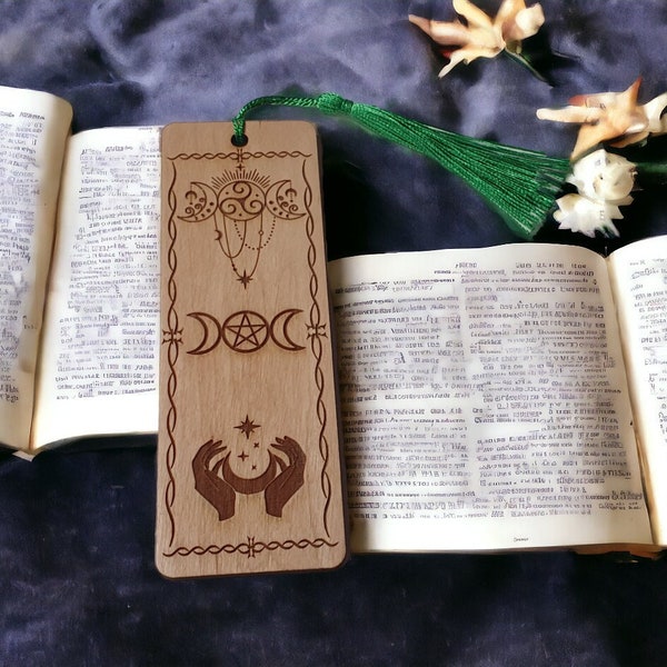 Witch Symbols Segnalibro in legno di Craftygiftsplace