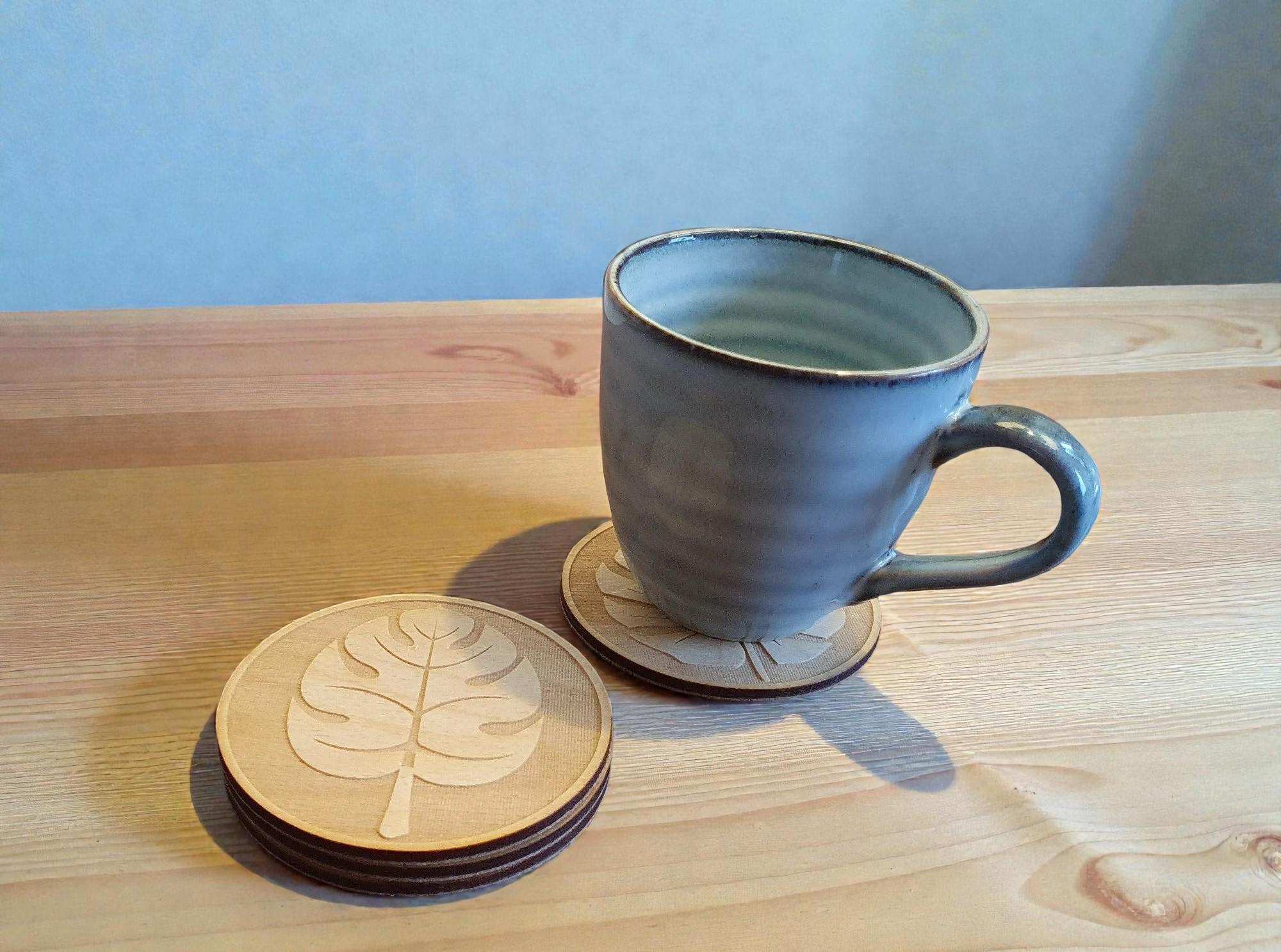 Blad houten onderzetters van Craftygiftsplace