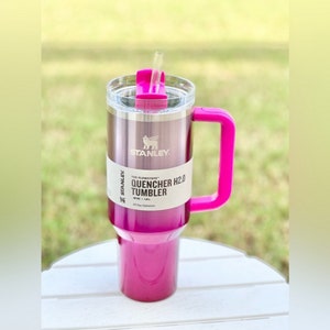 NWT Stanley 40 oz. Quencher FlowState Tumbler Camelia Hot Pink