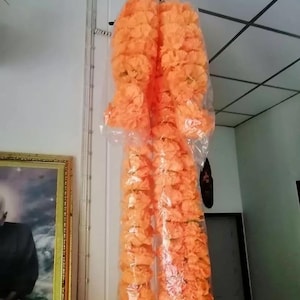 Marigold Garland Jumbo | Handmade Dried Marigold Flower for Shrine, Offering, Ceremony | Thai Phuang Malai