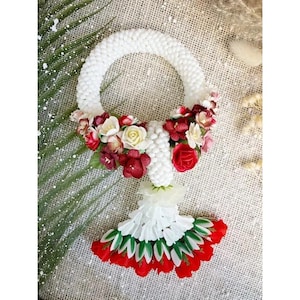 Mini Thai Jasmine Garland: Handmade Car Charm, Temple Offering