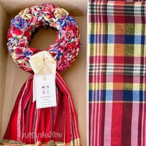 Handmade Thai Pha Khao Ma Fabric Garland: Cultural Lei