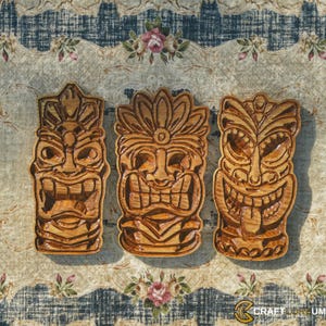 Set of 3 Tiki Masks – Hand Carved Wooden Wall Art, Polynesian Tribal Decor, Luau Party Gift, Rustic Home Bar Accent, Island Style Decor