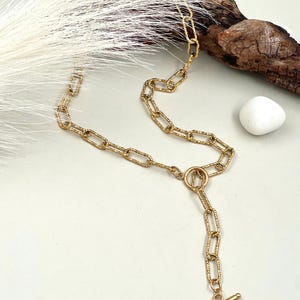 Gelaagde choker lariatkettingset• Ovale schakel diamantgeslepen gouden kettingkettingen• Lichtgewicht veiligheidsspeld zirkoonkettingen van ToughCandy Oval Link Neck Chain