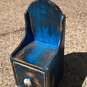 Rustic salt box