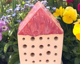 Bienenstein Aus Ton – Handgetöpfertes Insektenhotel Mit 45 Niströhren, Rot, Für Wildbienen Auf Balkon & Terrasse