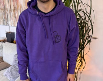 Unisex hoodie with embroidered turtle