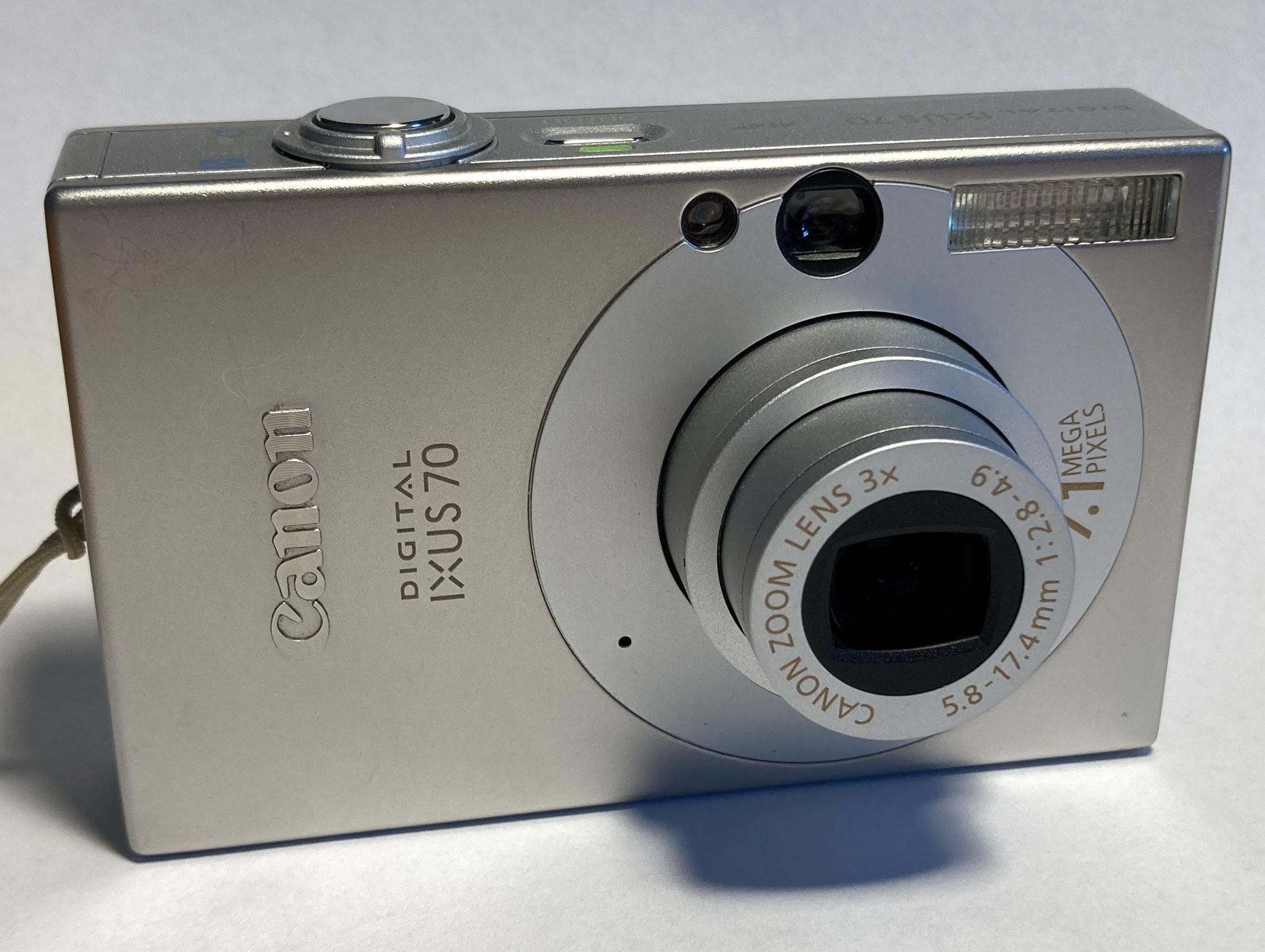 Canon IXUS 70 Digital Camera - Powershot SD1000 Digital Elph