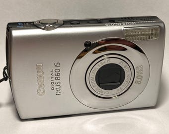 Canon IXUS 860 IS Digital Camera - Powershot SD1000 Digital Elph