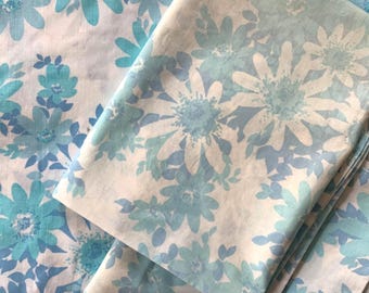 Vintage 1970s Floral Sheet & Pillowcases Set Flower Power GUC READ DESCRIPTION