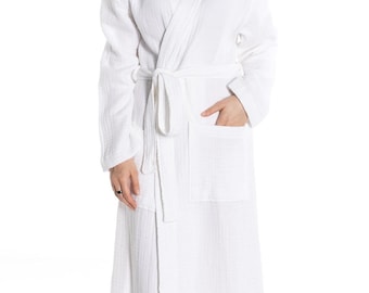 Extra-Soft Organic Turkish Cotton Muslin Bathrobe With A Lightweight 4-Layer Weave And Timeless Kimono Design