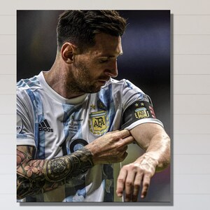 Impresión de Lionel Messi, póster de Lionel Messi, lienzo de GOAT Lionel Messi, arte de leyenda del fútbol, fútbol argentino, regalo para fanáticos del fútbol, regalo para niños