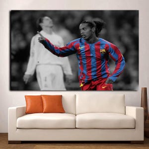 Ronaldinho Poster,Ronaldinho,Ronaldinho Wandkunst,Ronaldinho Leinwand,Fußball Fußball Leinwand,Geschenk für Ihn,Fußballlegende Leinwand,fertig zum Aufhängen