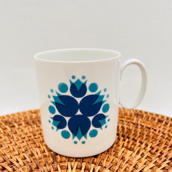 Thomas Rosenthal Vintage Porzellan Kaffeetasse, Mid Century Geschirr, Blaues Windrad Windrad geometrisches Muster, Sammlerstück, Preis pro Tasse