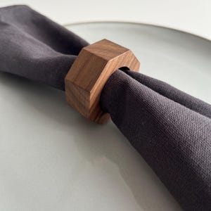 Geometric Oak Wood Napkin Rings Set, Wedding Favor, Holiday Table Decor