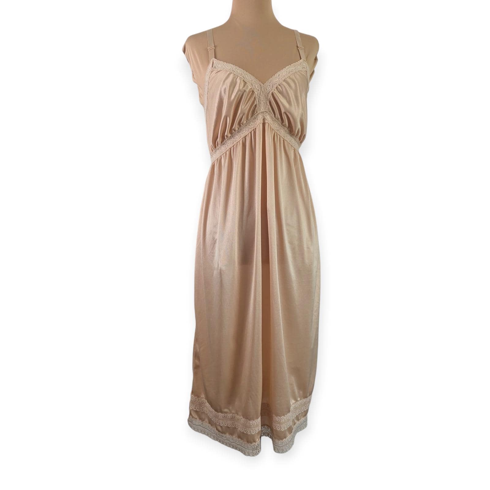 chinese dress ladies Aomig Women's Full Slips, Ladies V-Neck Full Slip Petticoat, Soft Long  Nightdresses Slip Dress Adjustable Spaghetti Straps, Women's Basic  Underskirt Chemises, Ladies V-Neck Negligee White : Amazon.co.uk: Fashion
