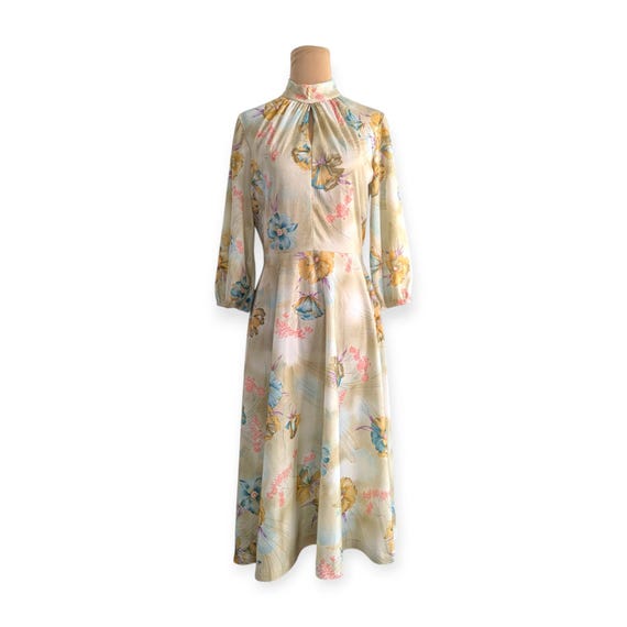 70s a line dress 70s Retro Vintage Style 1970s A-Line Dress by tonymagnerart