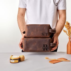 Handmade Leather Dopp Kit Groomsmen Gifts: Personalized Mens Leather Toiletry Bag, Carry on Bag Gifts For Dad, Anniversary Gift For Husband