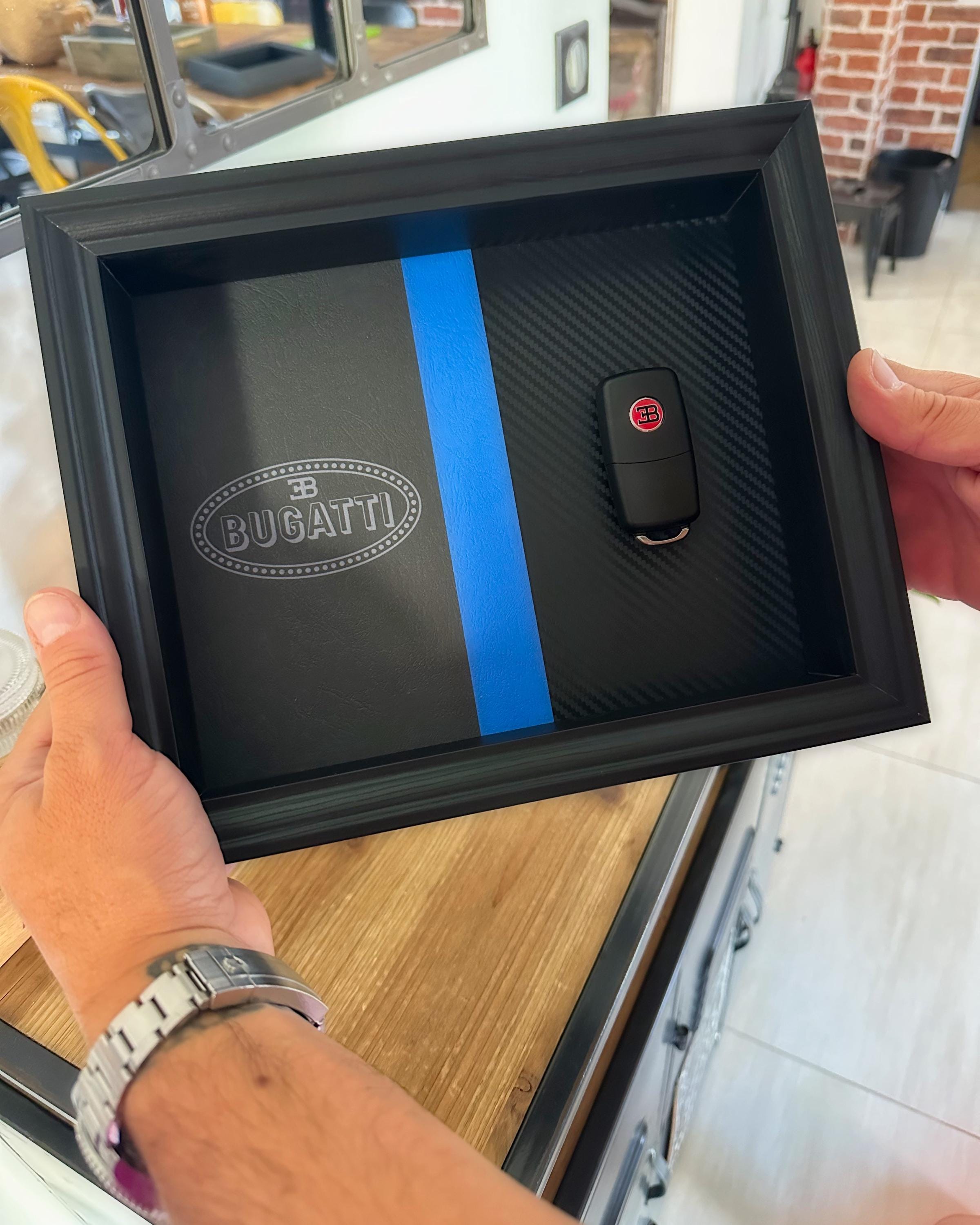 BUGATTI コレクション。時計と、キーホルダーシール Bugatti key - Etsy 日本