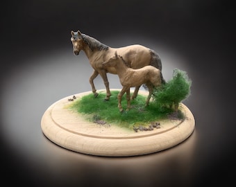 Pferde Skulptur, Wildpferde Figur, Geschenk für Geburtstage, Stute mit Fohlen, Einzelstück