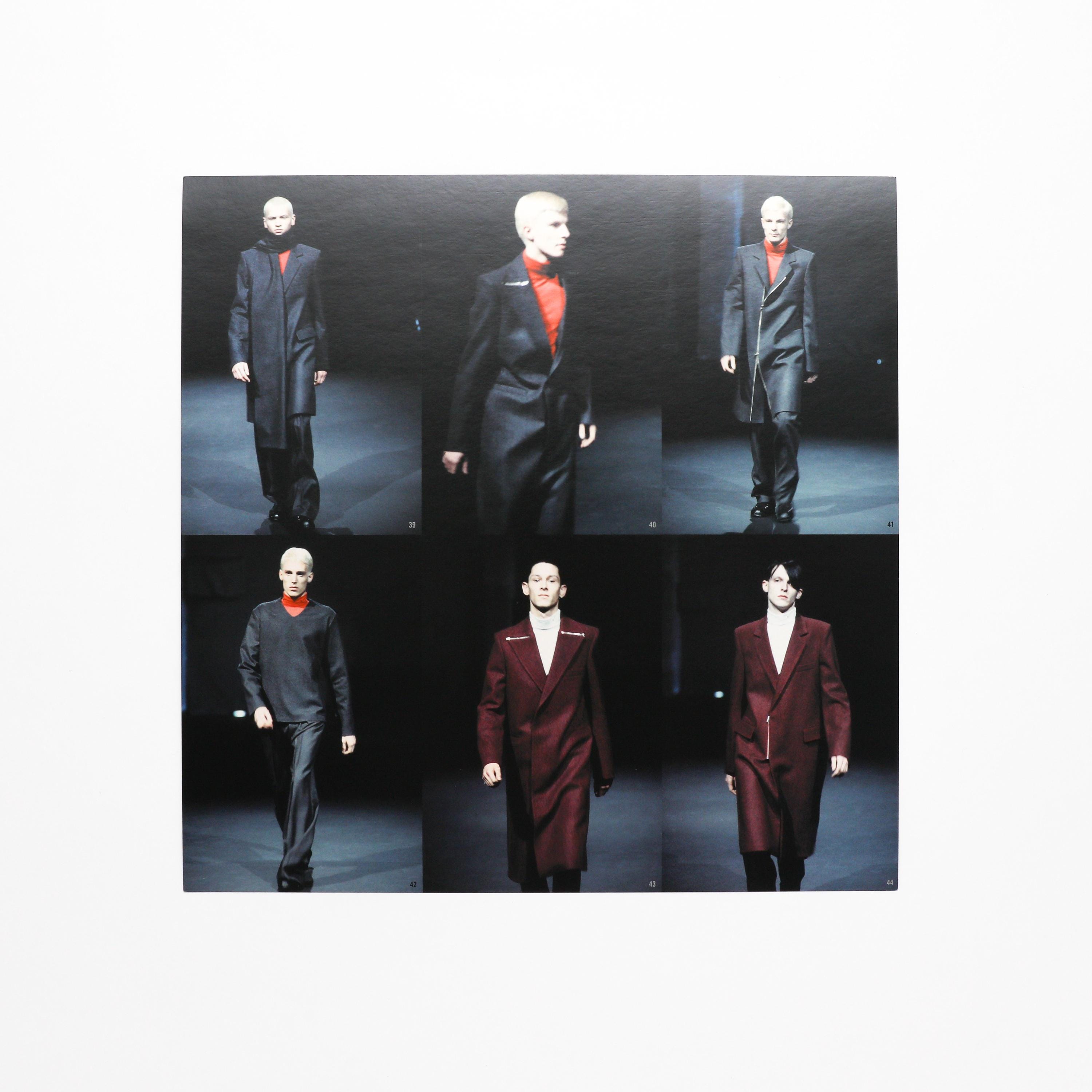 Raf Simons Show Autumn Winter 1999-2000 Box Prints - Rare Fashion