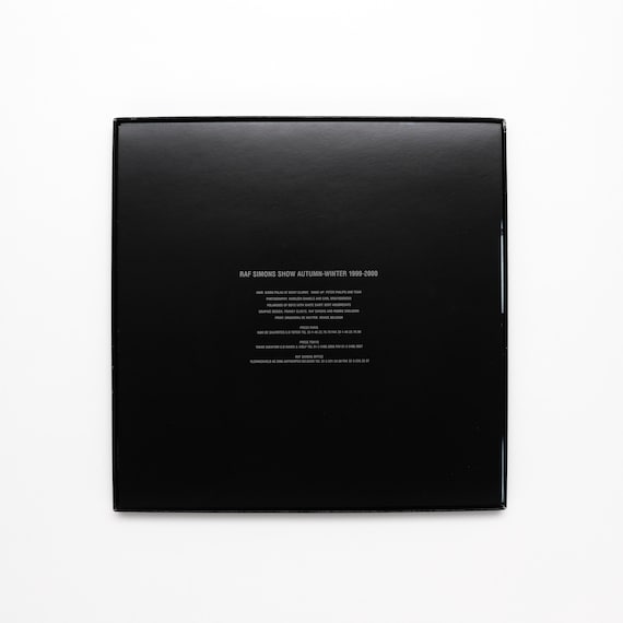 Raf Simons Show Autumn Winter 1999-2000 Box Prints - Rare Fashion