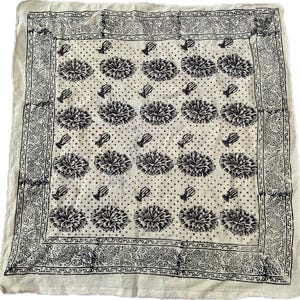 Hand Block Print Bandana Natural Organic Print Bandana Scarf, Paisley Design Scarf, Vibrant Color, High-Quality, Winter Scarf Halloween gift