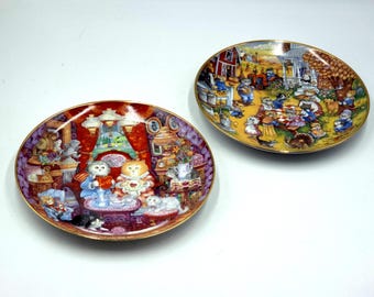 Franklin Mint Funny Cat plates (2), 1990's Made in the USA